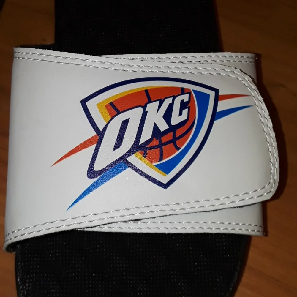 Oklahoma City Thunder iSlide Sandals Size 4
